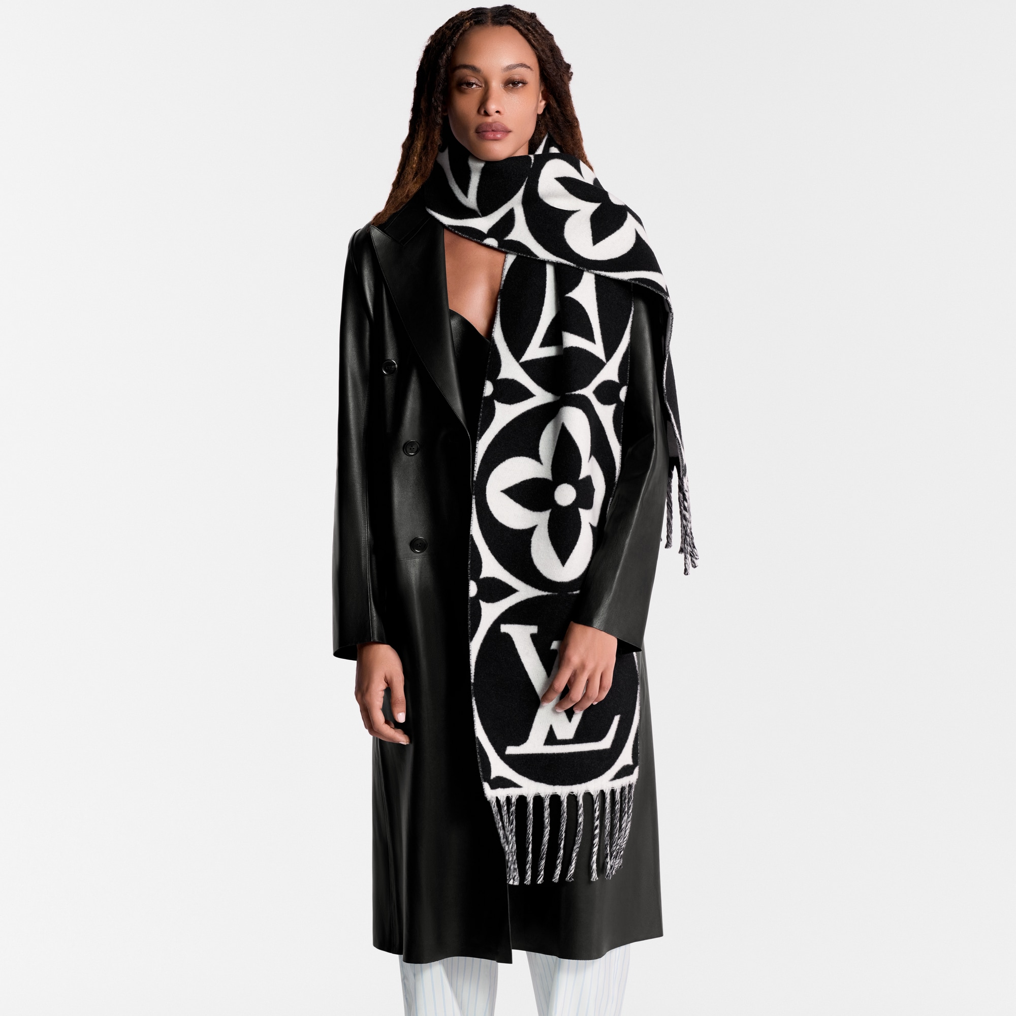 LV Medallion Scarf . - Accessories | LOUIS VUITTON